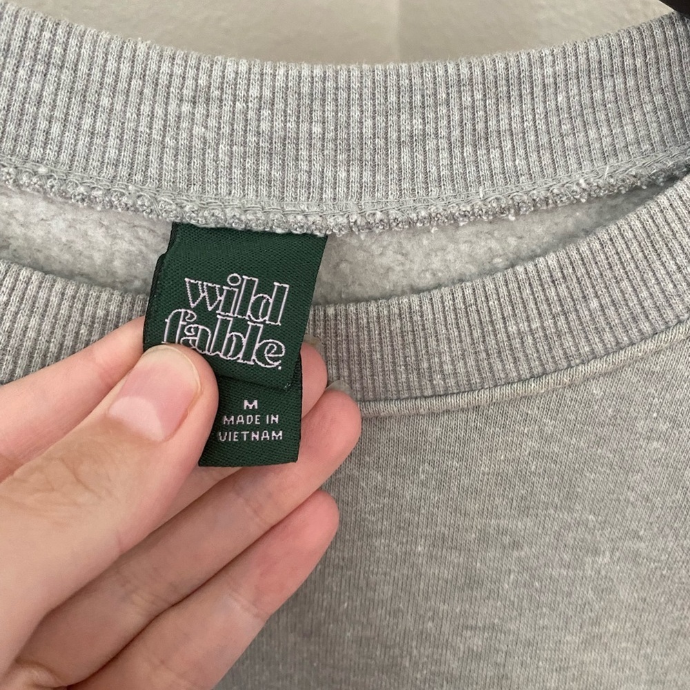 Wild Fable - Gray USA Crewneck Sweatshirt - Size Medium - Picture 2 of 4